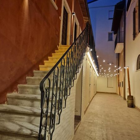Vagabondando Travel House Villa L'Aquila Luaran gambar