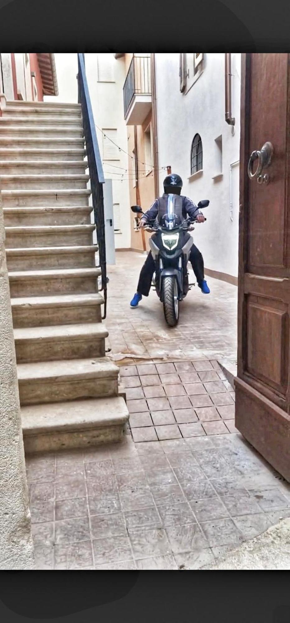Vagabondando Travel House Villa L'Aquila Luaran gambar